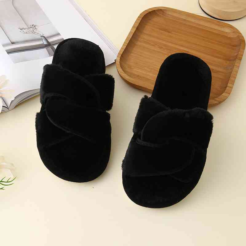 Twisted Strap Slippers